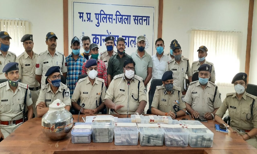 सतना के सनसनीखेज लूटकांड का पुलिस ने 36 घंटे में कर दिया पर्दाफास, करोड़ो की हुई थी लूट : SATNA NEWS